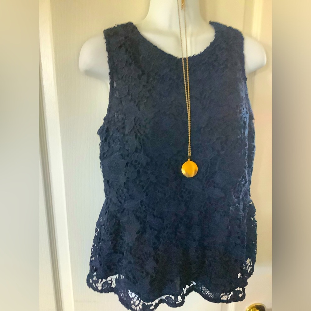 Ann klein peplum top🎀